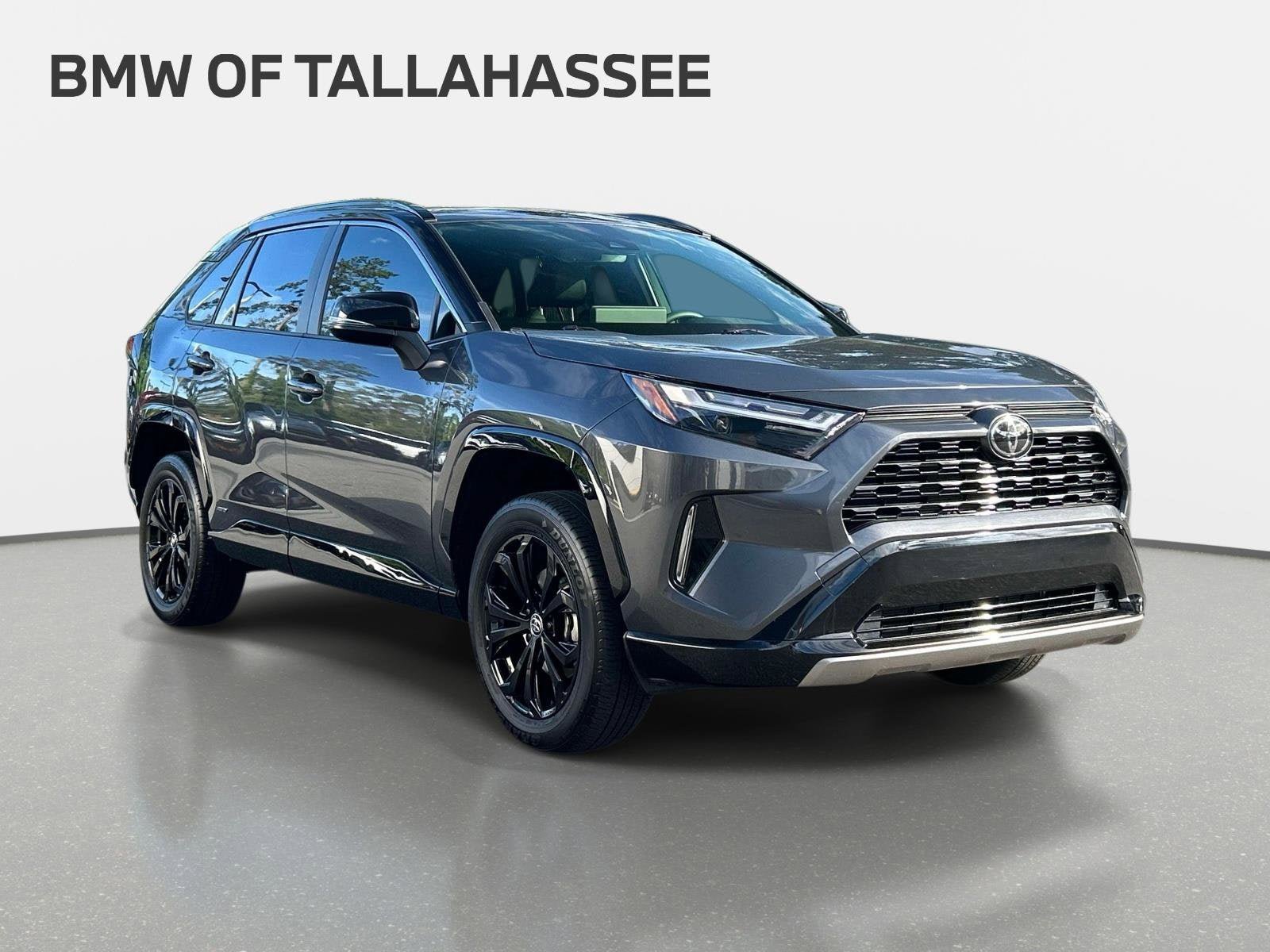 Used 2025 Toyota RAV4 XSE AWD/4WD image 4