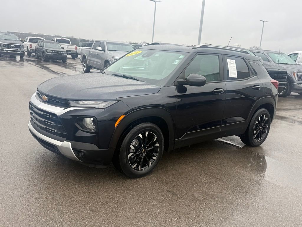 Used 2021 Chevrolet TrailBlazer LT w/ Sun and Liftgate Package image 38