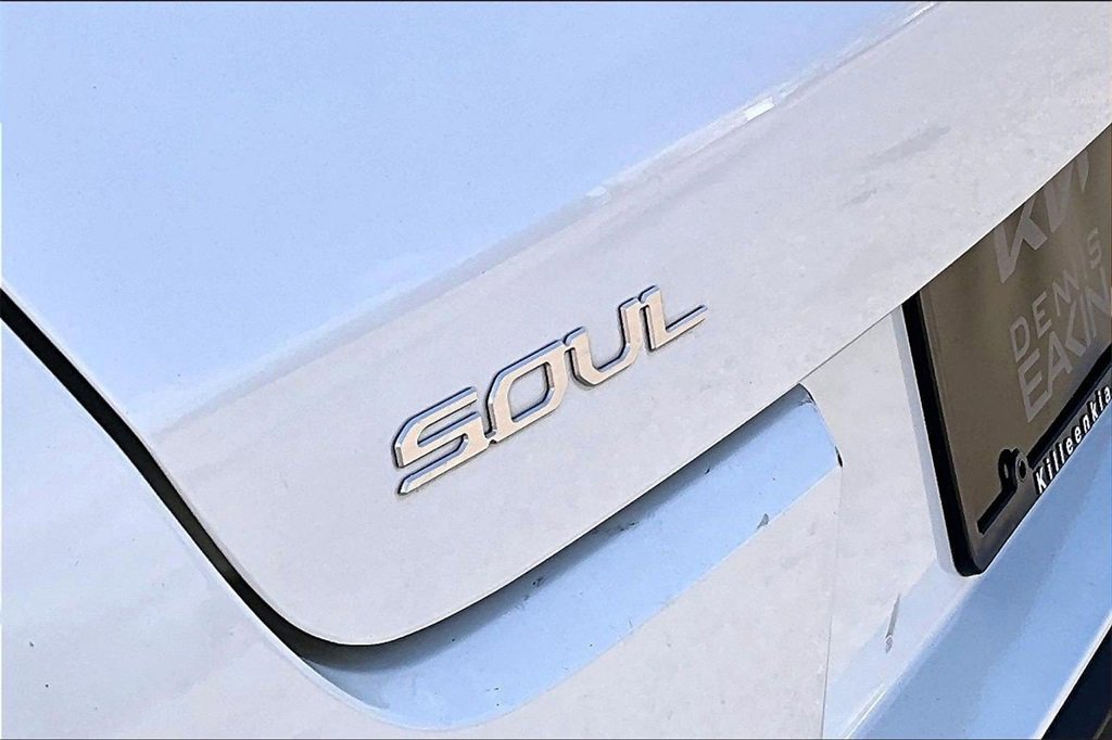 Certified 2024 Kia Soul LX w/ Option Group 015 image 31