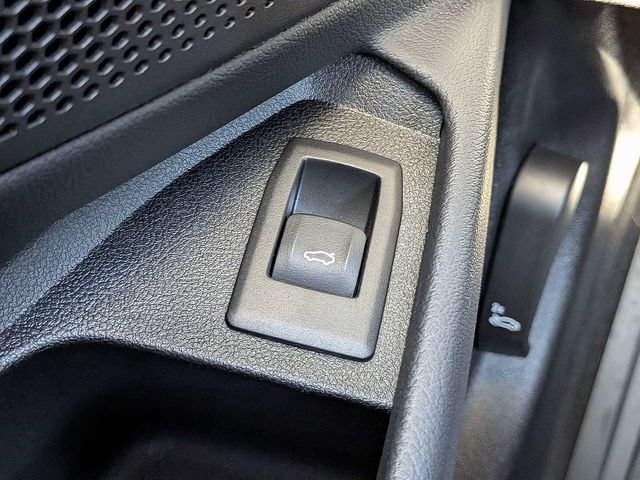 Used 2025 BMW 330i Sedan RWD image 24