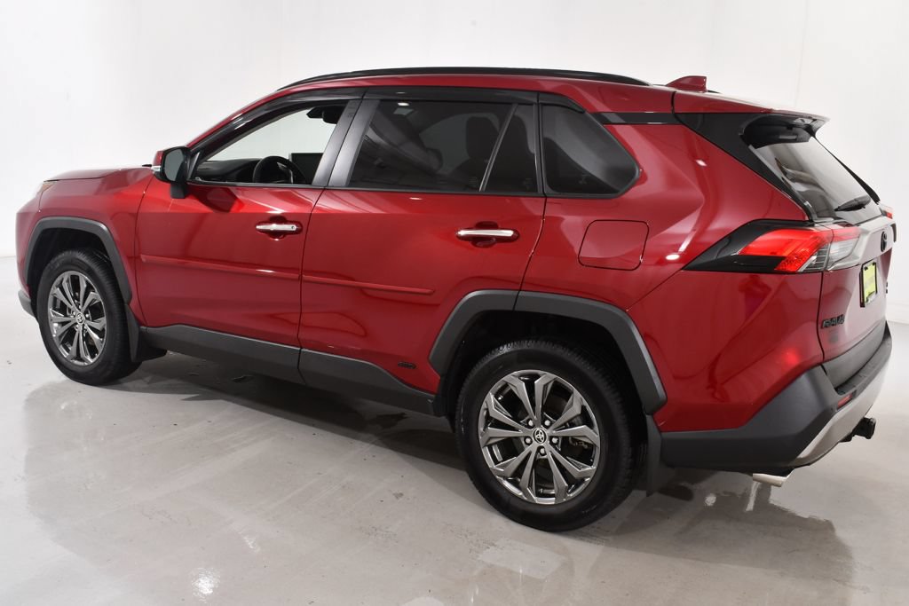 Used 2022 Toyota RAV4 Limited w/ Limited Grade Weather Package AWD/4WD image 15