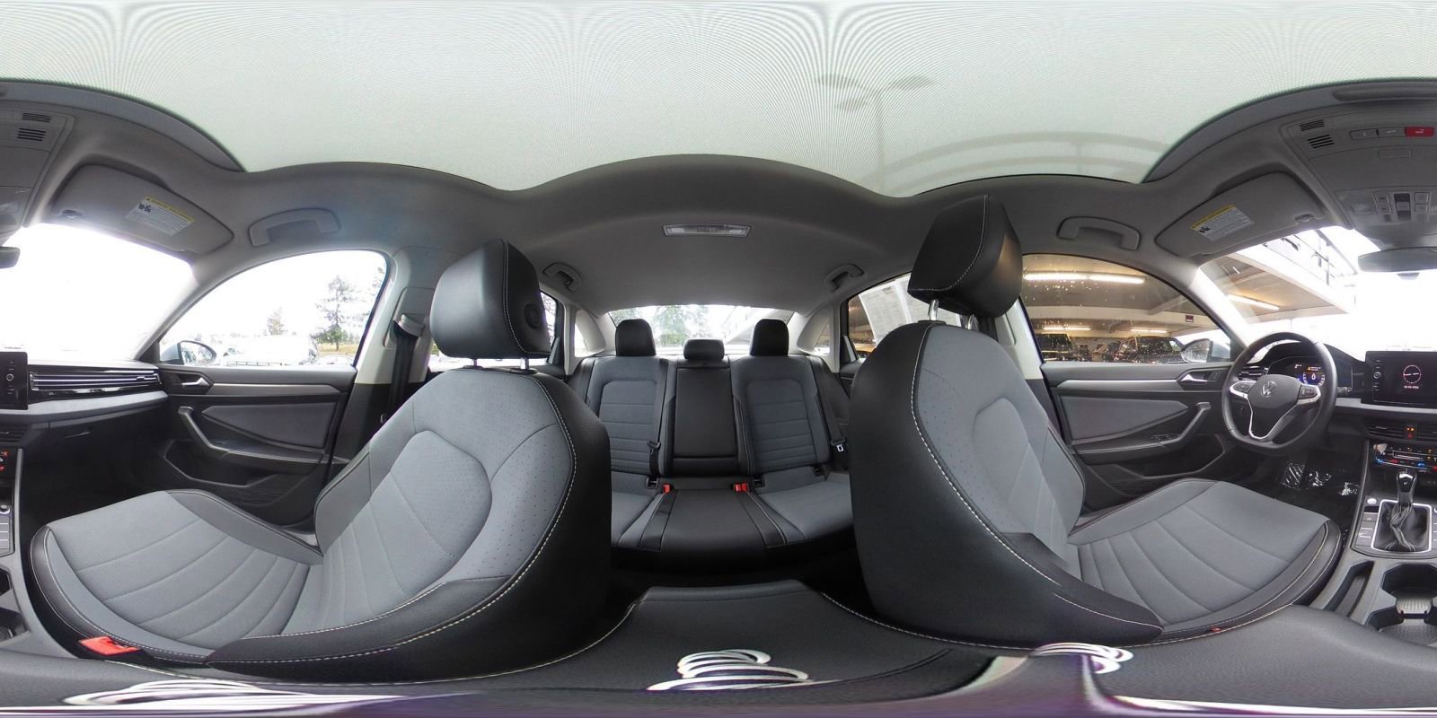 Used 2025 Volkswagen Jetta SE image 45