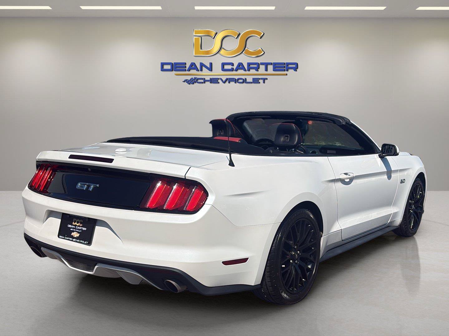 Used 2017 Ford Mustang GT Premium w/ GT Performance Package RWD image 5