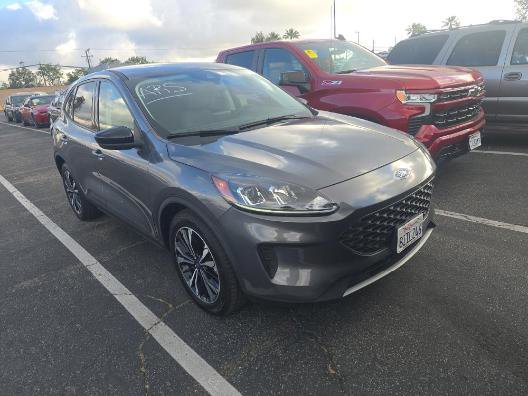 Certified 2021 Ford Escape SE w/ SE Sport Appearance Package image 3