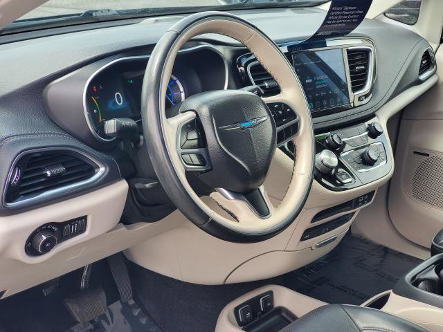 Used 2020 Chrysler Pacifica Limited FWD image 7