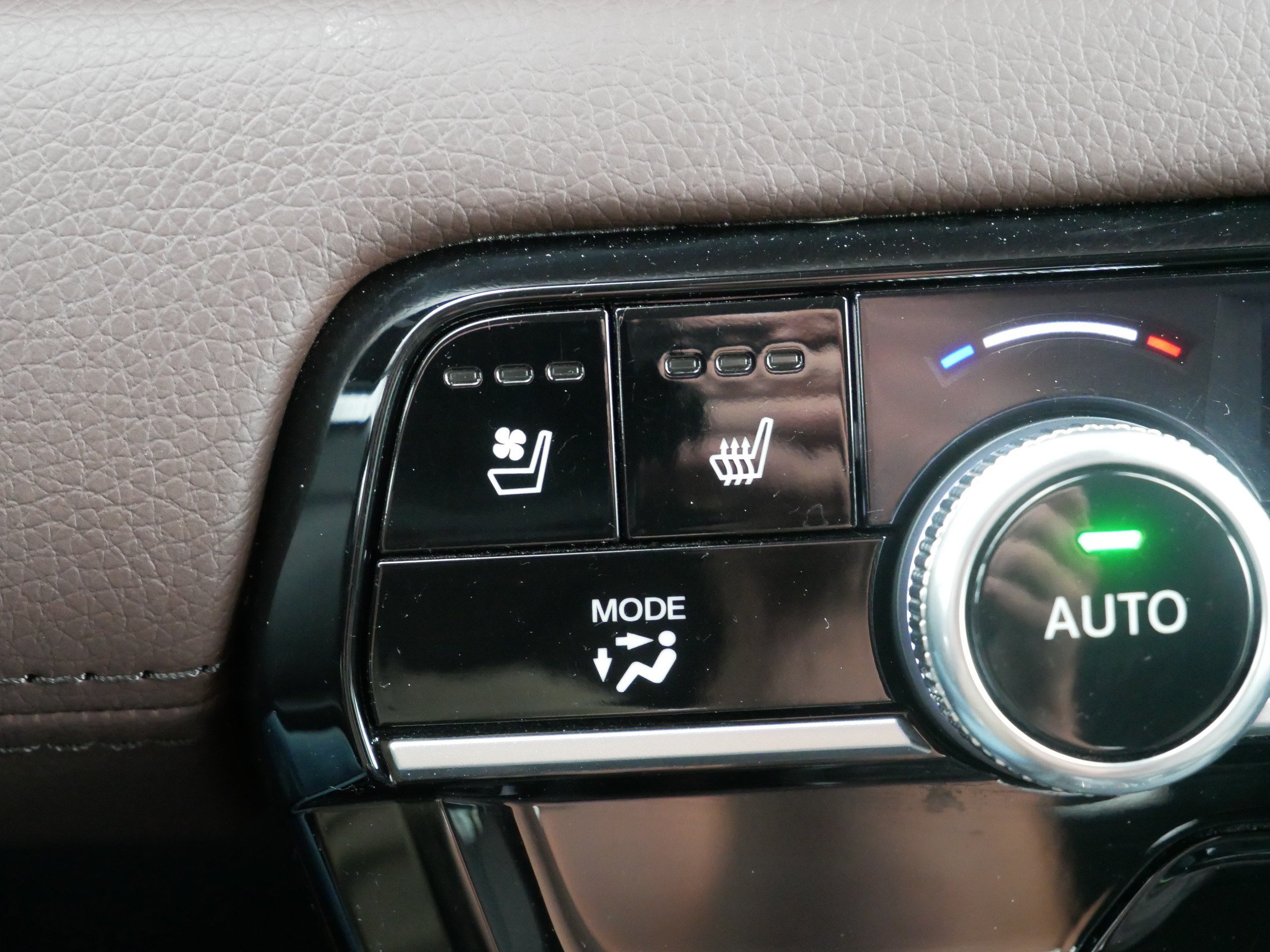 Certified 2024 Honda Pilot Elite image 28