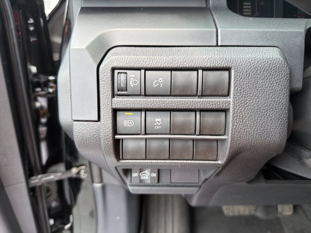 Used 2024 Toyota Tacoma SR AWD/4WD image 27