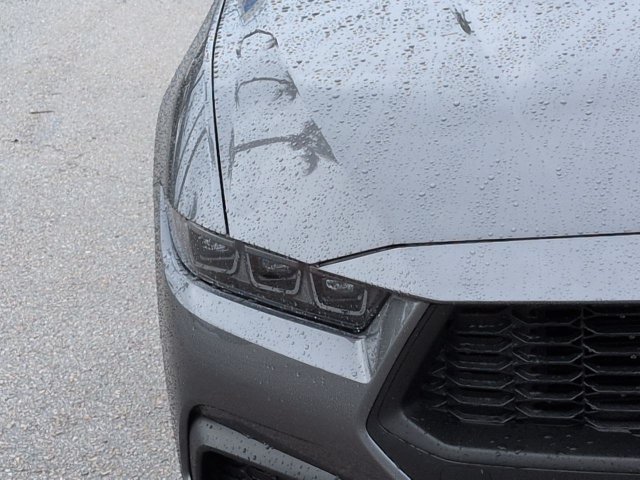 Certified 2025 Ford Mustang Coupe RWD image 10