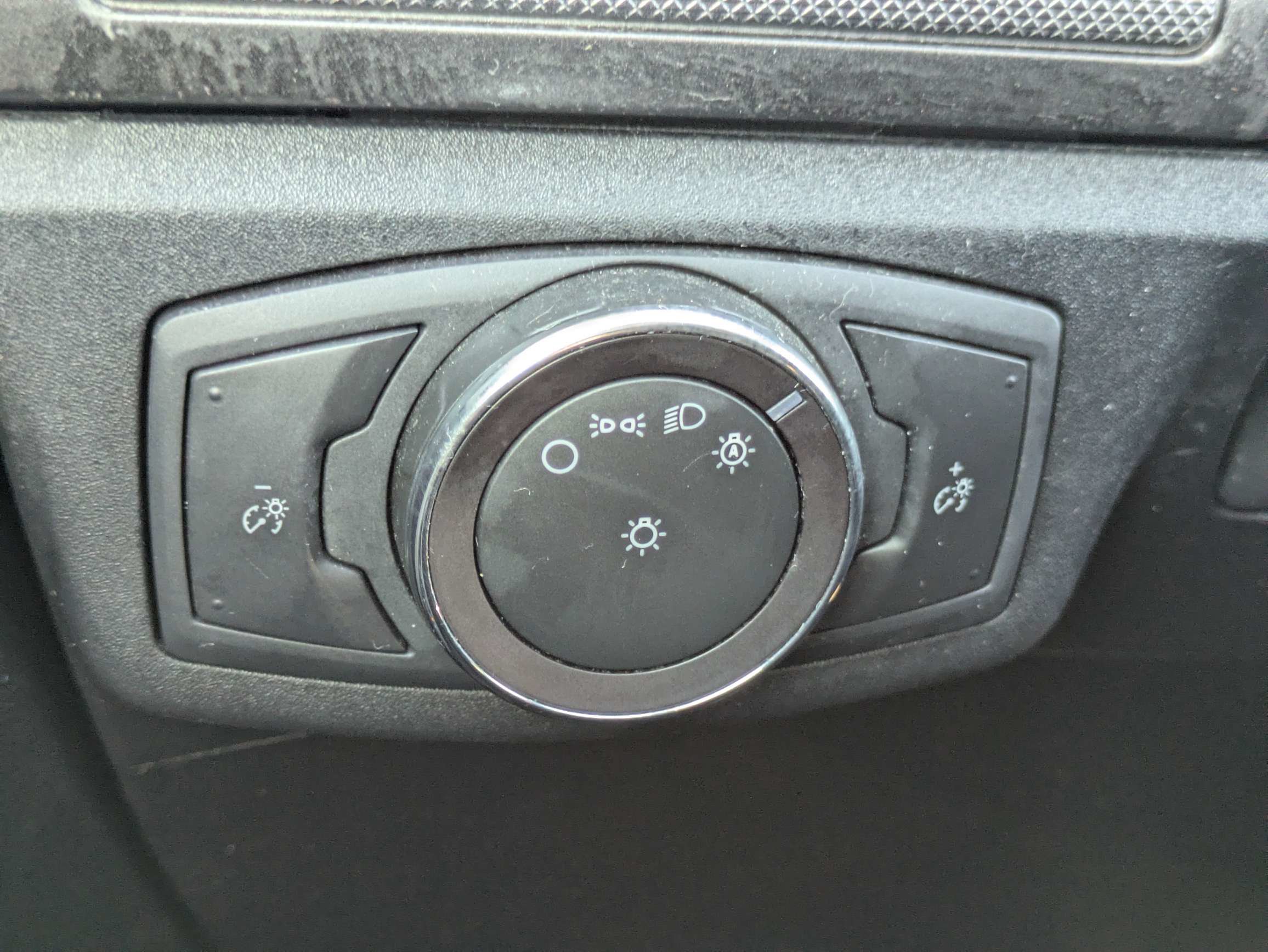 Used 2020 Ford Fusion S FWD image 22