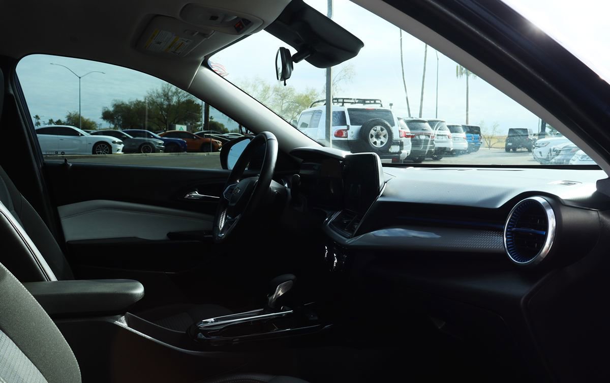 Used 2024 Chevrolet Trax LT w/ Driver Confidence Package FWD image 35