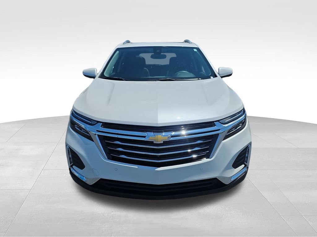 Used 2024 Chevrolet Equinox Premier AWD/4WD image 3