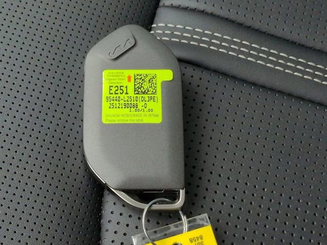 Used 2026 Kia K5 GT-Line image 28