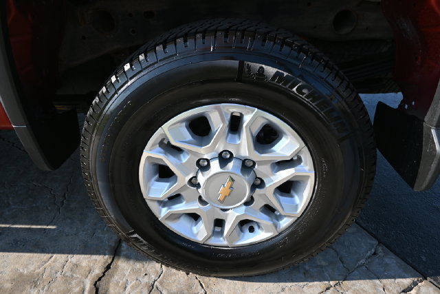 Used 2022 Chevrolet Silverado 2500 LT AWD/4WD image 13