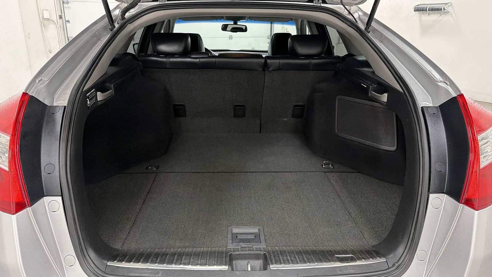 Used 2011 Honda Crosstour EX-L image 28