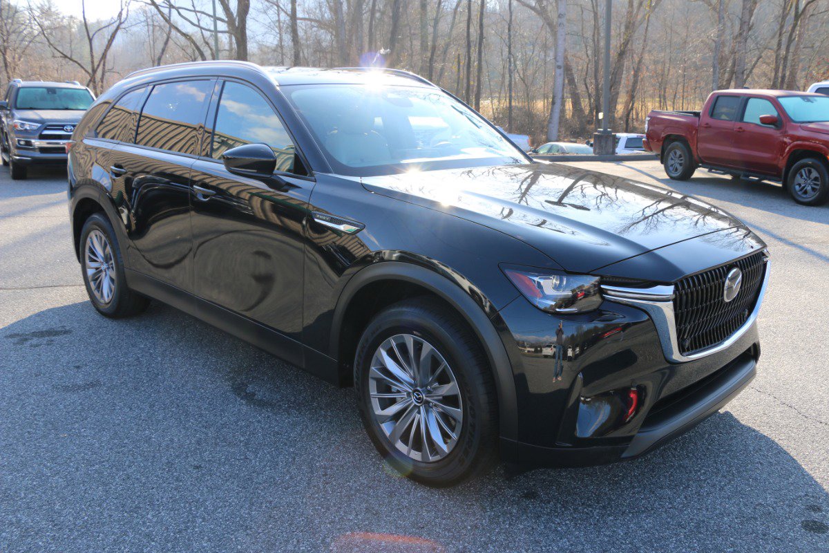 Used 2025 MAZDA CX-90 Plug-In Hybrid w/ Preferred image 10