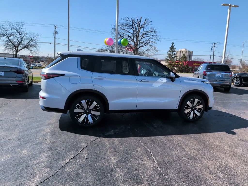 New 2026 Mitsubishi Outlander SE AWD/4WD image 6