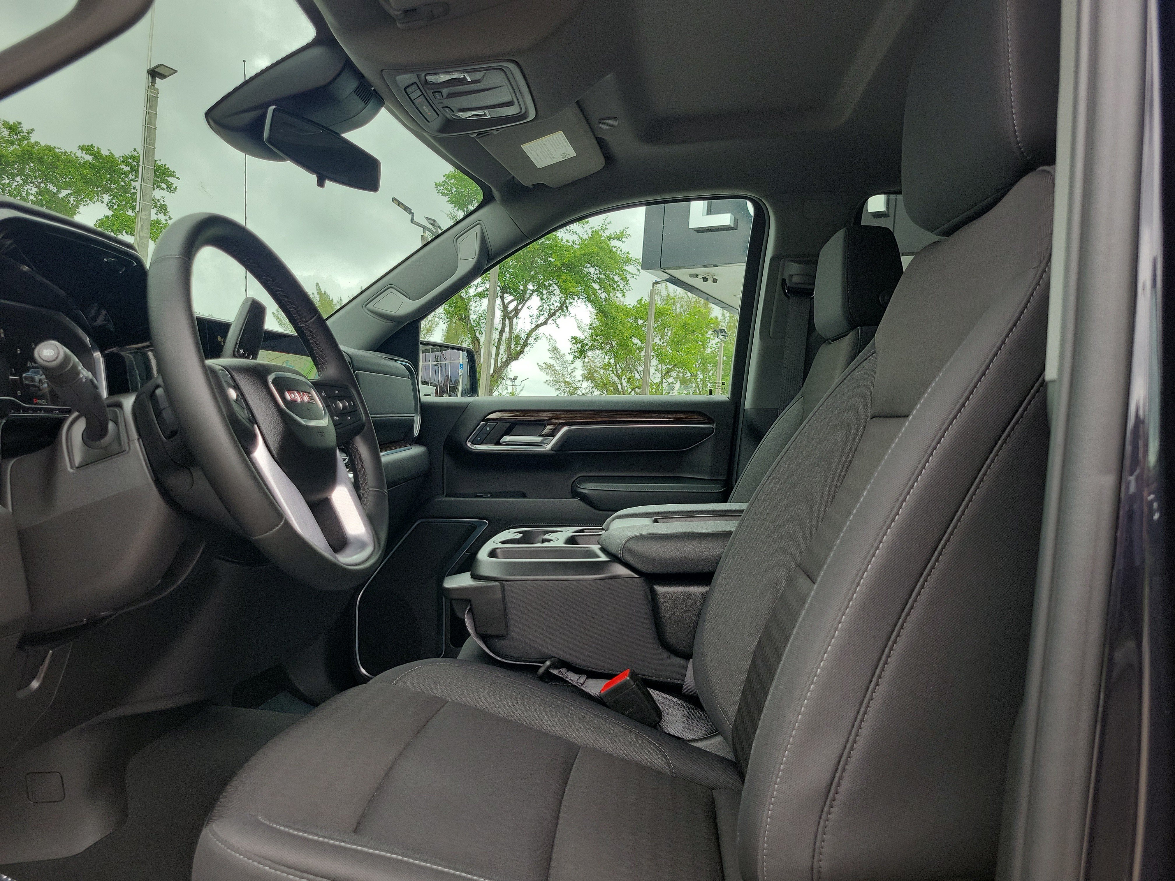 Used 2024 GMC Sierra 1500 Elevation AWD/4WD image 12