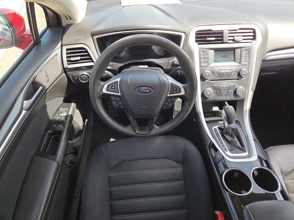 Used 2013 Ford Fusion SE FWD image 4