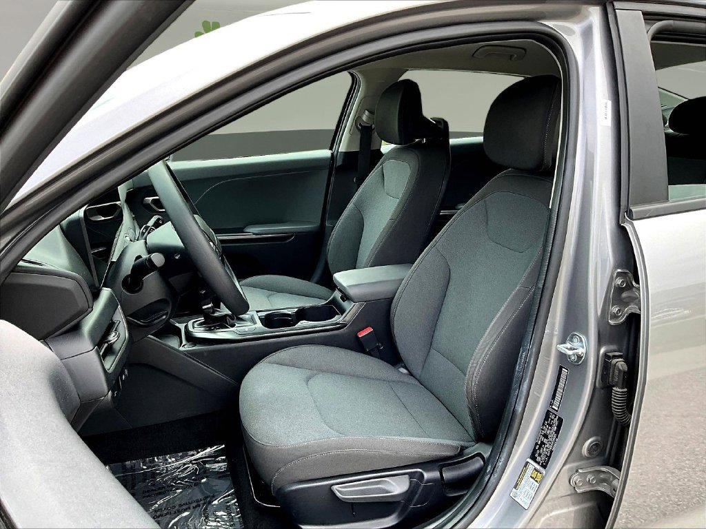 Used 2025 Kia K4 FWD image 22