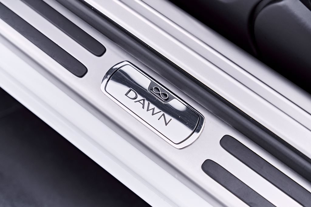Used 2020 Rolls-Royce Dawn RWD image 51