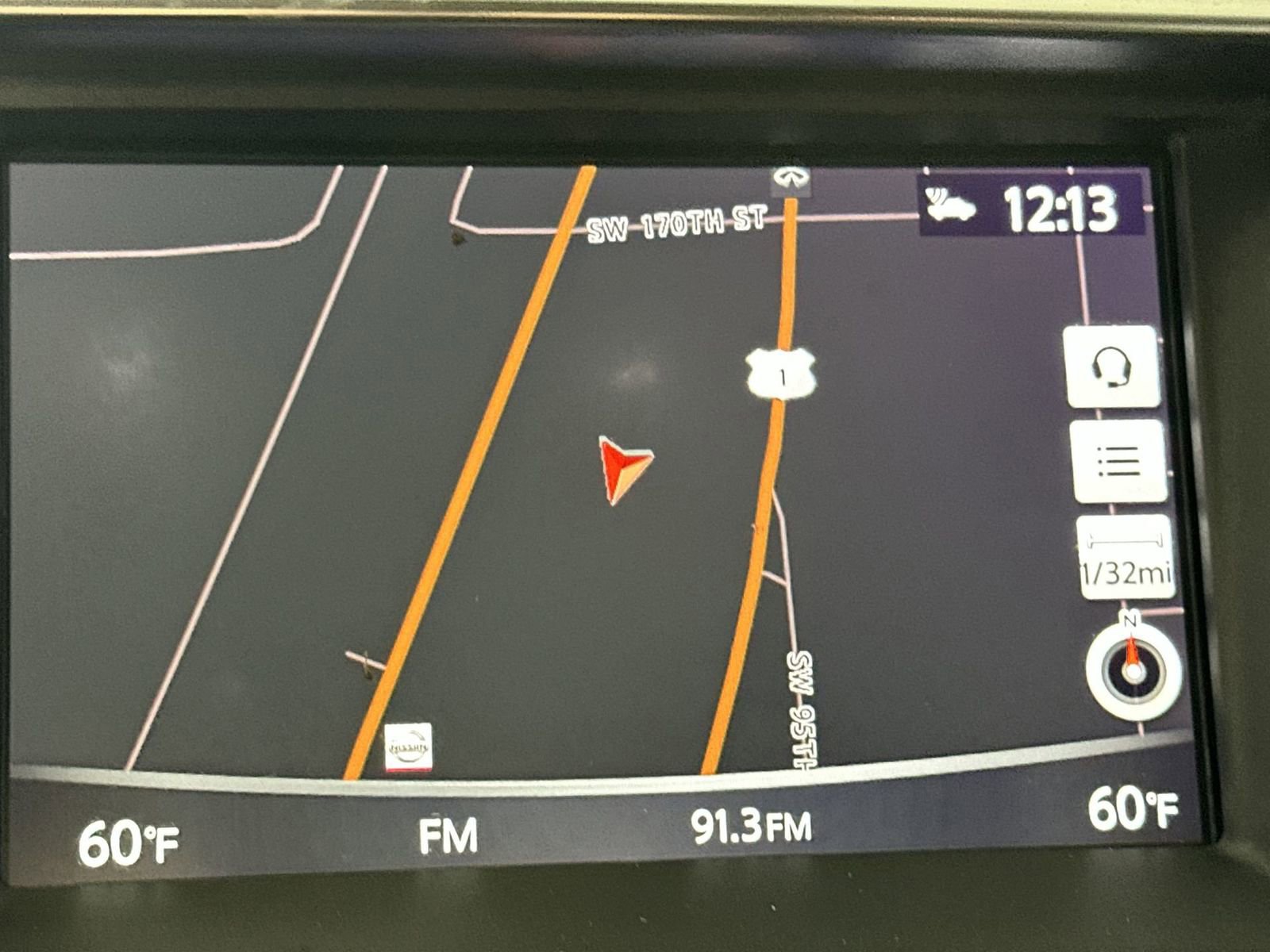 Used 2020 Nissan Armada SL image 22