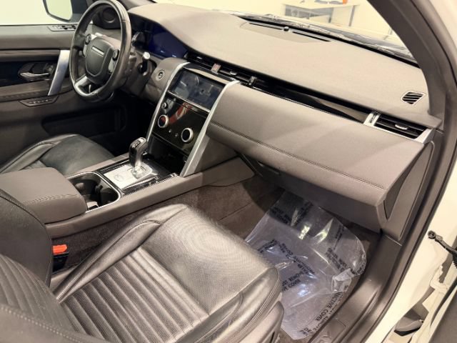 Used 2020 Land Rover Discovery Sport SE AWD/4WD image 41