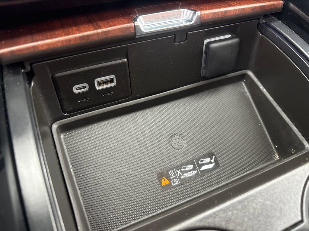 Used 2024 GMC Yukon XL Denali Ultimate image 29