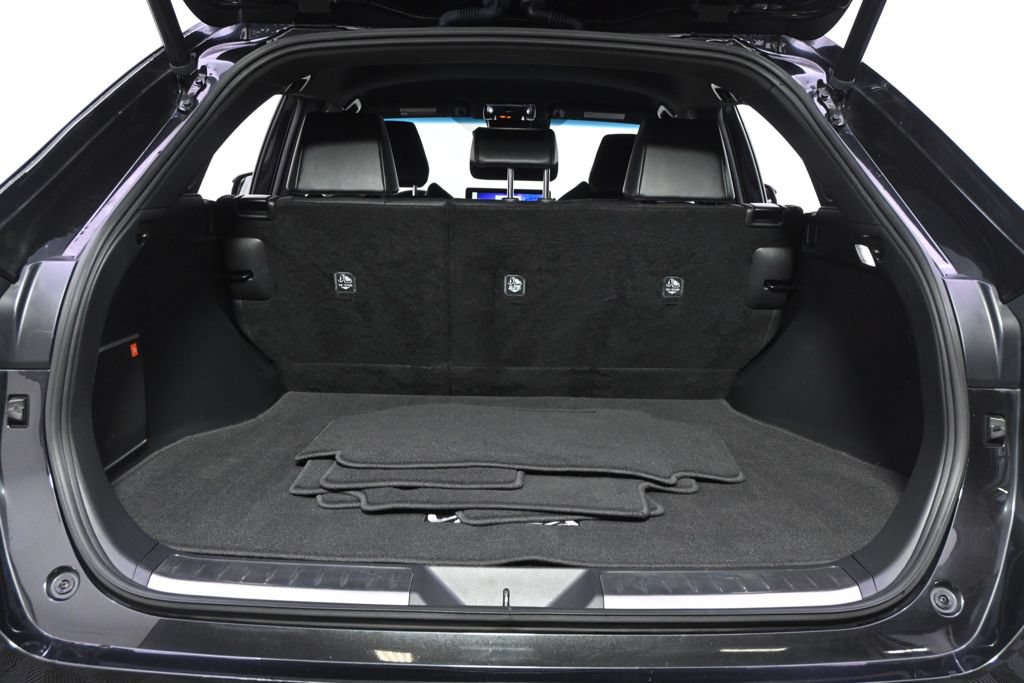 Used 2023 Toyota Venza Limited AWD/4WD image 18