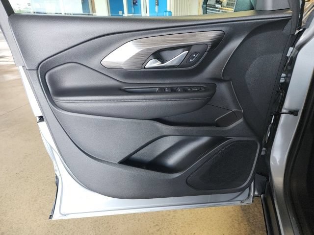 Certified 2023 GMC Terrain SLE FWD image 10