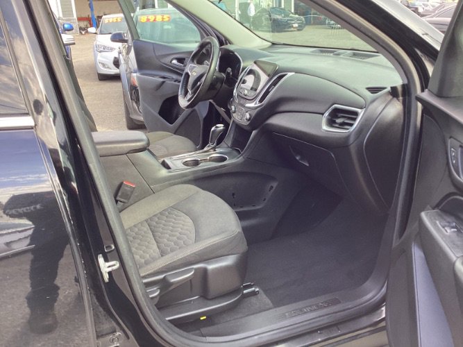 Used 2018 Chevrolet Equinox LT w/ Sun & Infotainment Package image 6