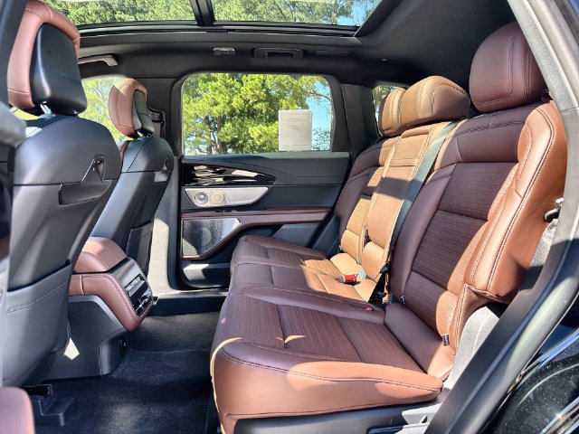 New 2026 Lincoln Nautilus Reserve AWD/4WD image 23