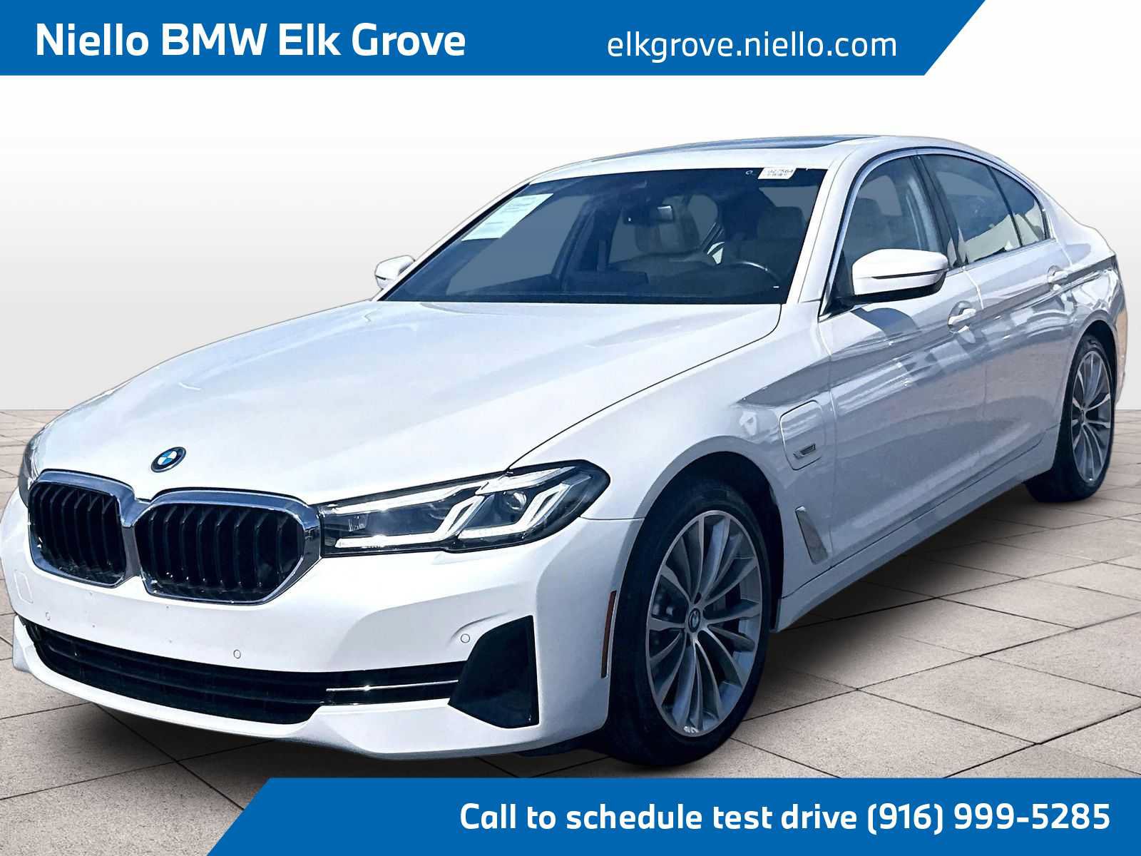Used 2023 BMW 530e w/ Convenience Package RWD image 1