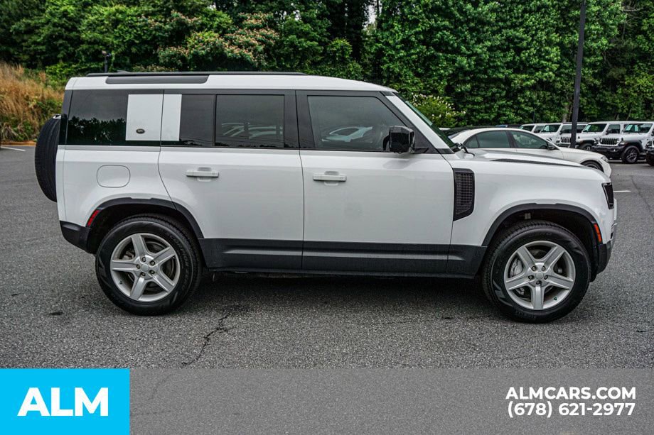 Used 2022 Land Rover Defender 110 SE AWD/4WD image 9