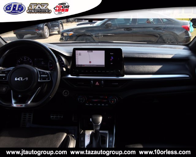 Used 2023 Kia Forte GT-Line w/ GT-Line Premium Package FWD image 17