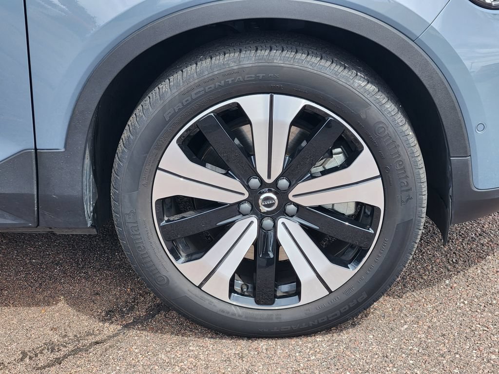 Used 2023 Volvo C40 P8 Recharge Plus AWD/4WD image 30