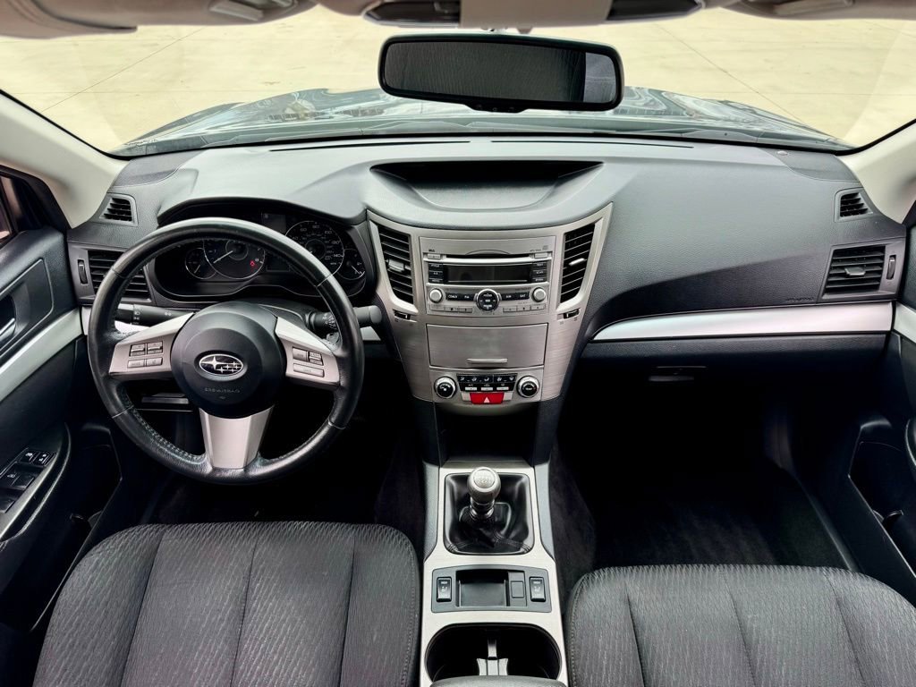 Used 2011 Subaru Legacy 2.5i Premium w/ All-Weather Pkg image 10