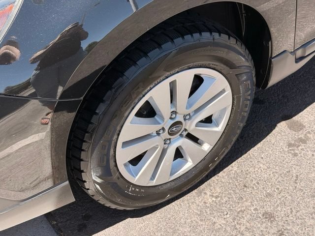 Used 2018 Subaru Outback 2.5i Premium AWD/4WD image 12