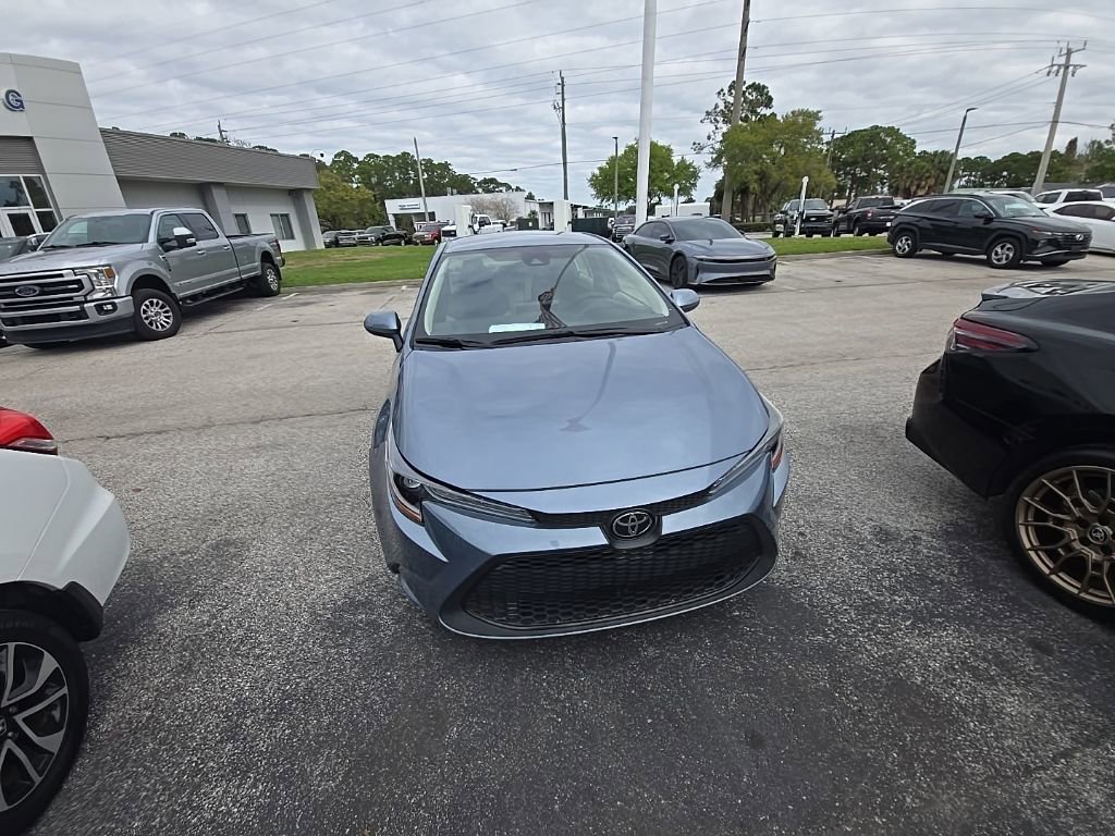 Used 2021 Toyota Corolla LE image 11