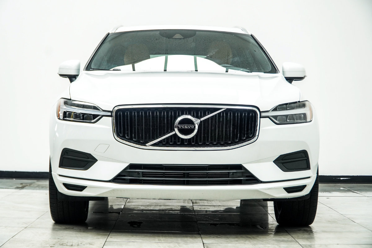 Used 2020 Volvo XC60 T5 Momentum w/ Protection Package Premier AWD/4WD image 9