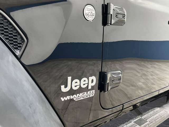 Used 2021 Jeep Wrangler Sport AWD/4WD image 32