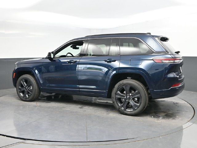New 2027 Jeep Grand Cherokee Limited AWD/4WD image 5