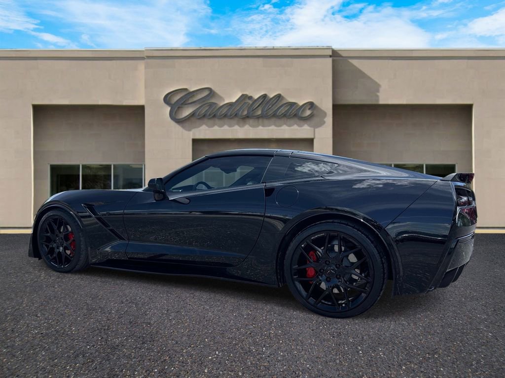Used 2019 Chevrolet Corvette Stingray Coupe w/ Carbon Flash Badge Package RWD image 5