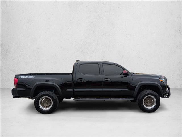 Used 2021 Toyota Tacoma TRD Off-Road w/ TRD Premium Off Road Package AWD/4WD image 4