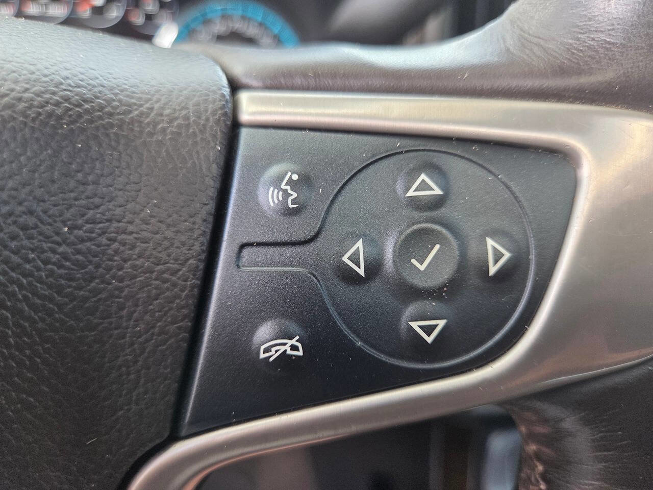 Used 2017 GMC Sierra 2500 Denali w/ Suspension Package, Off-Road image 21