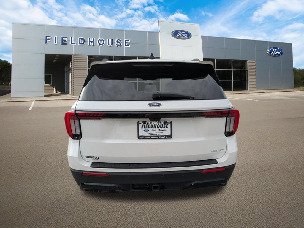 Used 2025 Ford Explorer ST-Line w/ ST-Line Street Pack AWD/4WD image 15