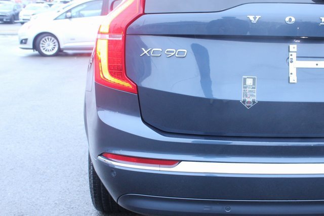 Used 2025 Volvo XC90 B5 Core image 39