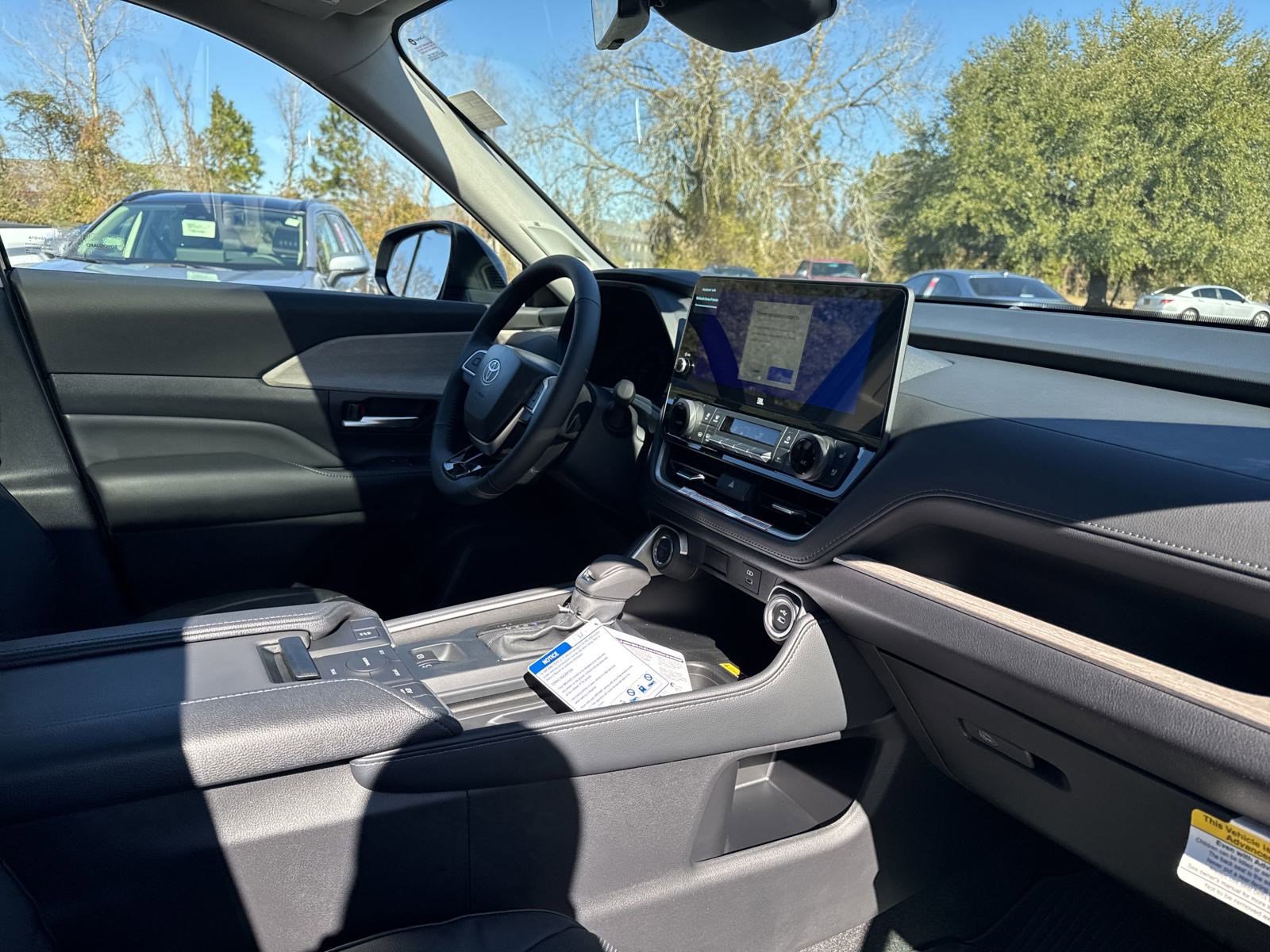 New 2025 Toyota Grand Highlander AWD Hybrid image 39