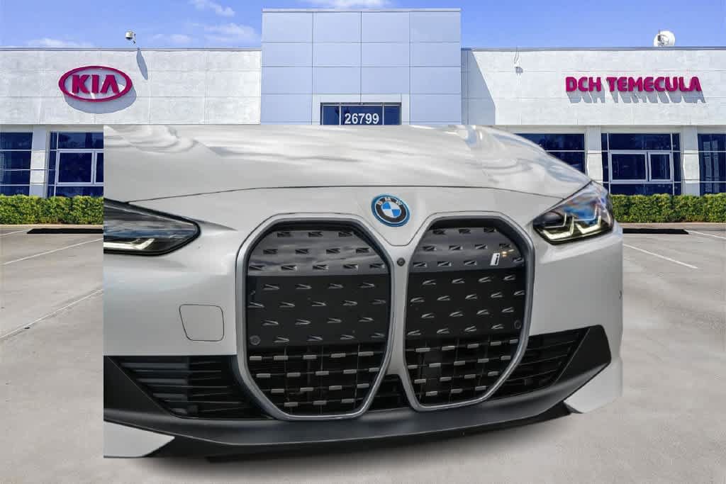 Used 2023 BMW i4 eDrive40 w/ Premium Package RWD image 5