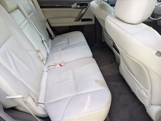 Used 2017 Lexus GX 460 Premium w/ Premium Package image 19
