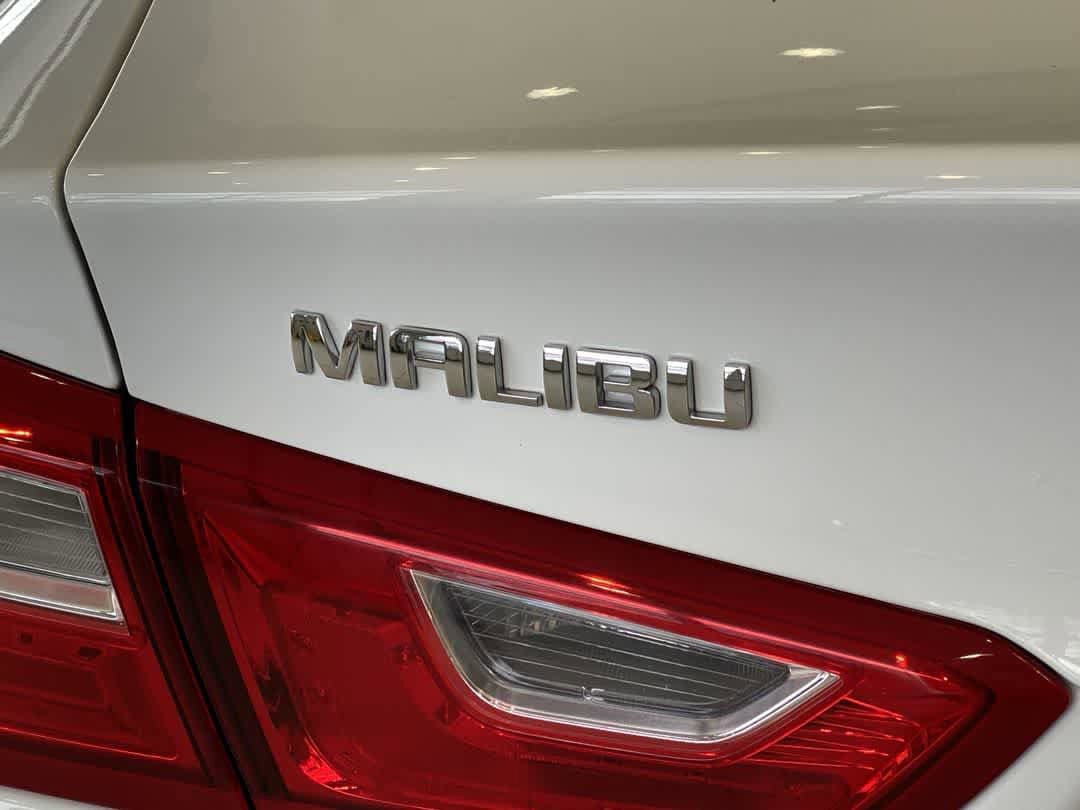 Used 2023 Chevrolet Malibu LT FWD image 11